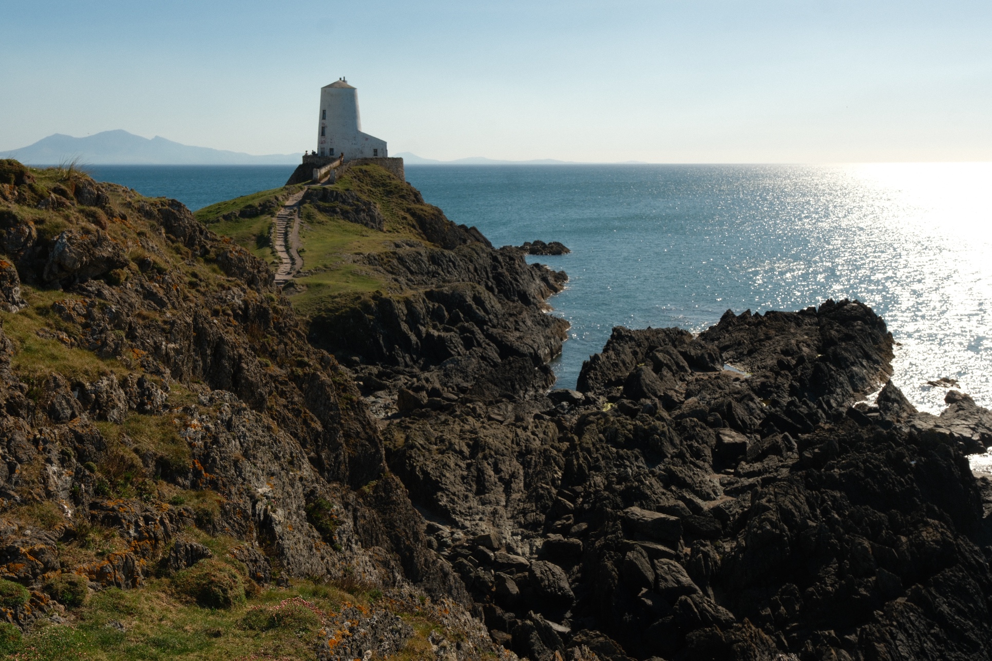 5 April 2025 preview